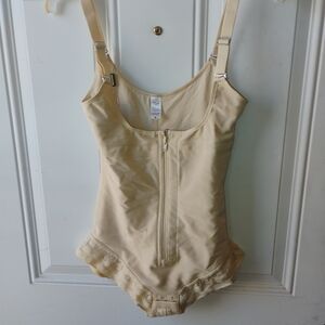 Elegant Beige Shapewear Bodysuit